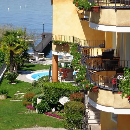 Hotel La Rondine Sirmione Exterior photo